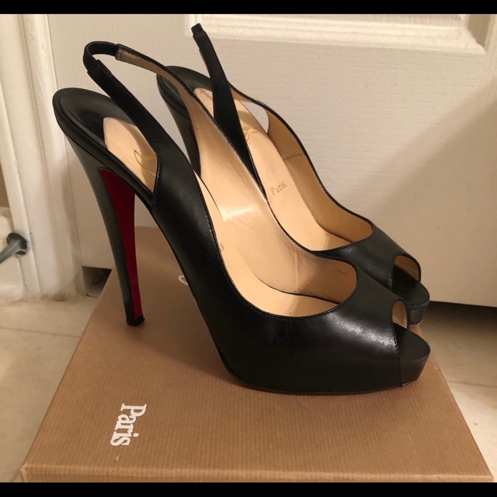 LIKE NEW Black Louboutin heels
